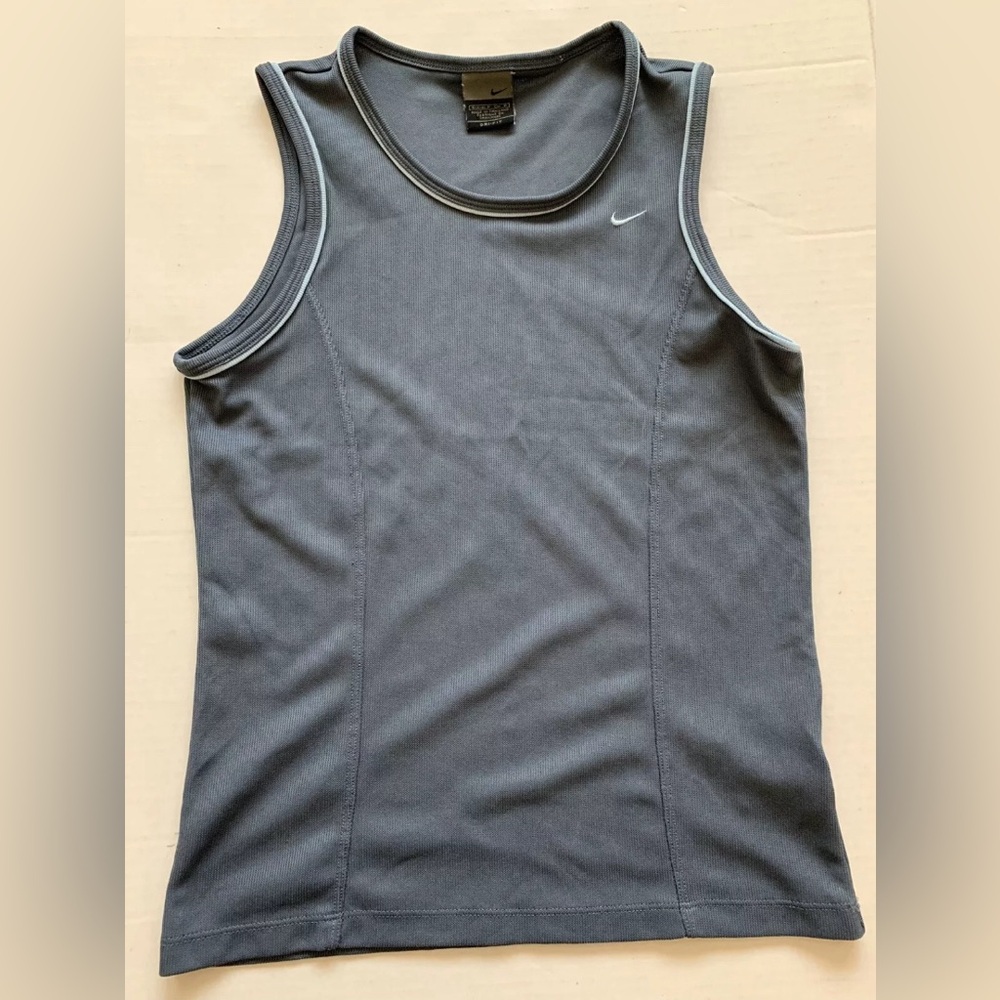 NIKE Dri Fit Women’s Sleeveless Workout Top Gray Small